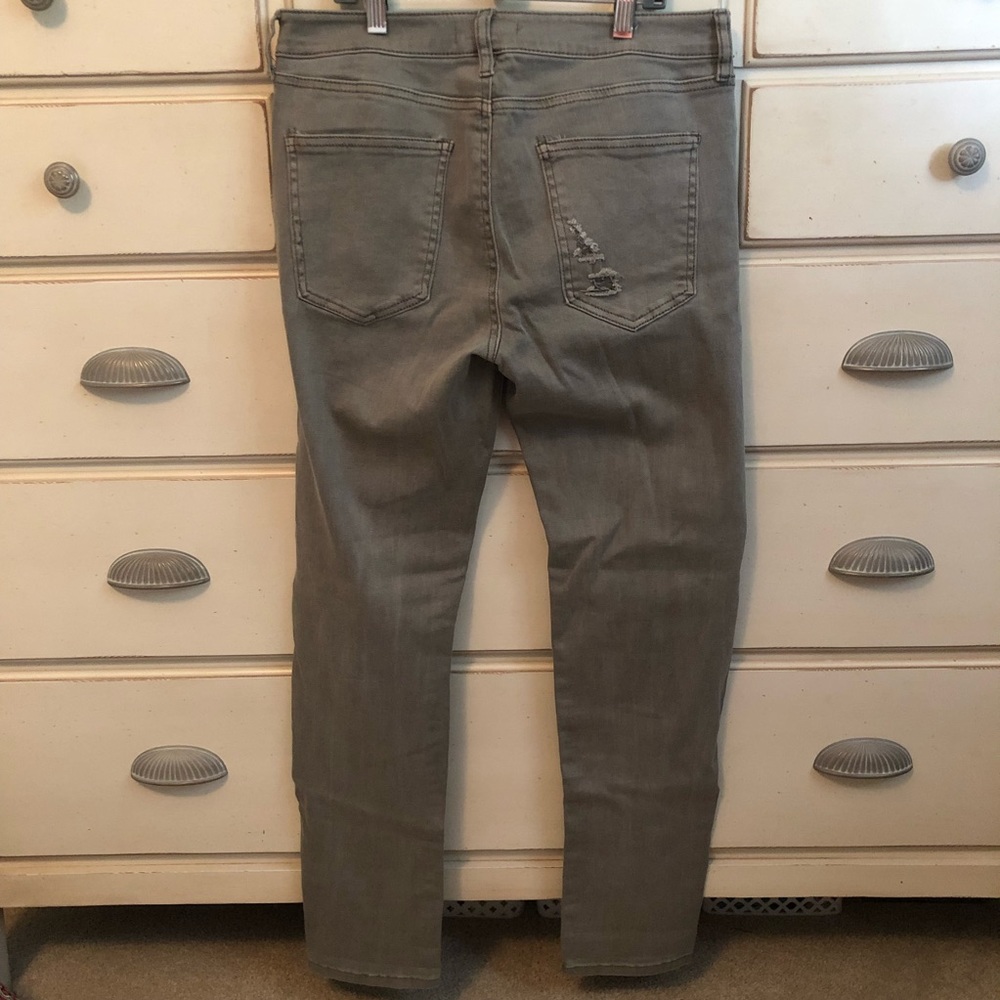 Gray Ripped Jeans - Picture 2 of 3